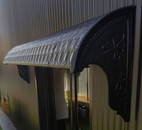 apm_awning_large_2_rsz