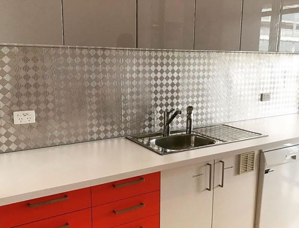 apm mini lindfield red  white opt