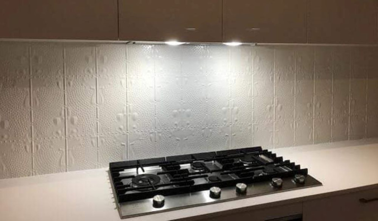 apm_posy_splashback_white_rsz